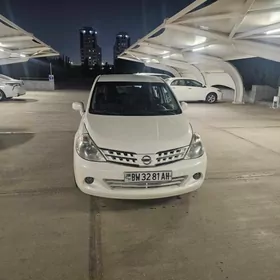 Nissan Tiida 2008