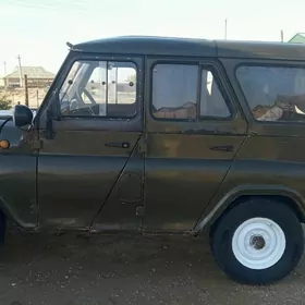 UAZ 469 1999
