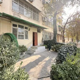 Центр 3 ком 1 этаж двор