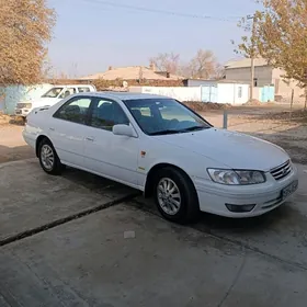 Toyota Camry 2000