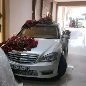 Mercedes-Benz S-Class 2006