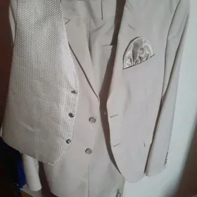 свадебный костюм белый 3 - ка
