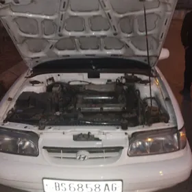 Hyundai Sonata 1996