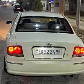 Hyundai Sonata 2002