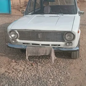 Lada 2104 1983