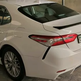 Toyota Camry 2020