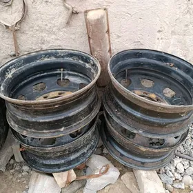 zilin̈ bes kamr diskasy