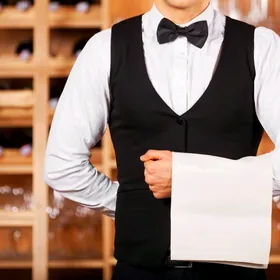 ОФИЦИАНТ ГЕРЕК