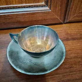 чашка с блюдцем