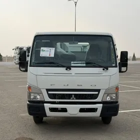 Mitsubishi Canter 2025