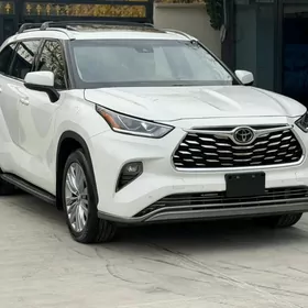 Toyota Highlander 2020