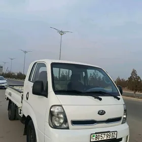 Kia Bongo 2013