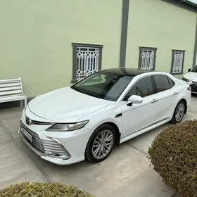 Toyota Camry 2020