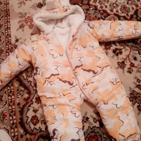 Теплый зимний комбинезон