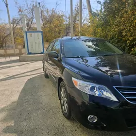 Toyota Camry 2011