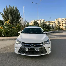 Toyota Camry 2015