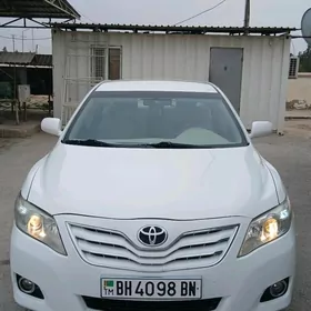 Toyota Camry 2010