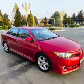 Toyota Camry 2013
