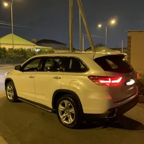 Toyota Highlander 2018