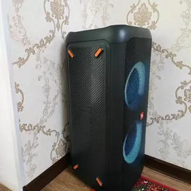 Jbl Party Box 300.