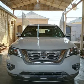 Nissan Pathfinder 2020