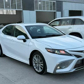 Toyota Camry 2022