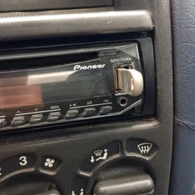 PIÝANER MANTAFON KALONKA