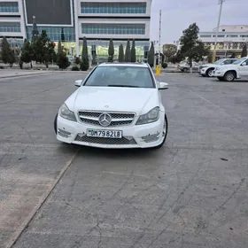 Mercedes-Benz C-Class 2011