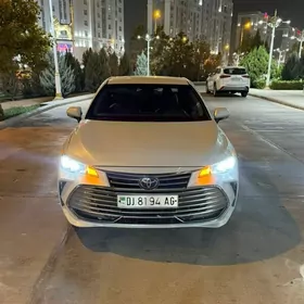 Toyota Avalon 2019