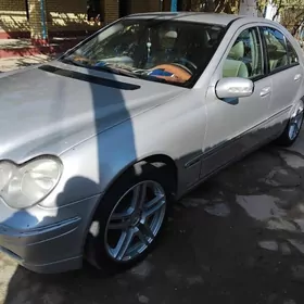 Mercedes-Benz C-Class 2002