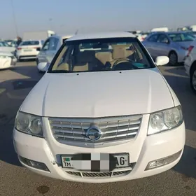Nissan Sunny 2010