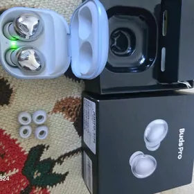 беспроводной наушник