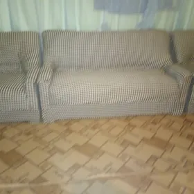 Диван кирисла