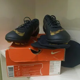 Бутсы футболист а