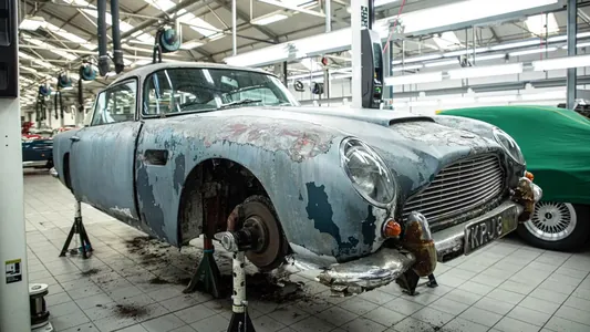 Aston Martin DB5 подорожал в тысячу раз после 60 лет простоя