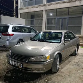 Toyota Camry 1999