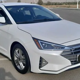 Hyundai Elantra 2020