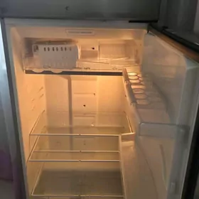 Holdilnik BOSCH холодильник