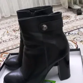 Satlyk sapoşka ädik