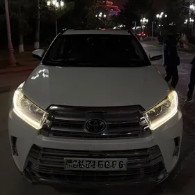 Toyota Highlander 2018