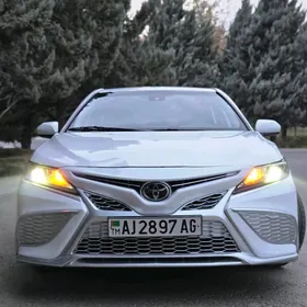Toyota Camry 2021