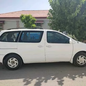 Toyota Sienna 1999