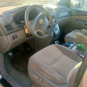 Toyota Sienna 2009