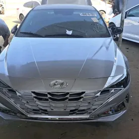 Hyundai Elantra 2021