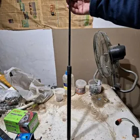 Новый амортизатор от капота