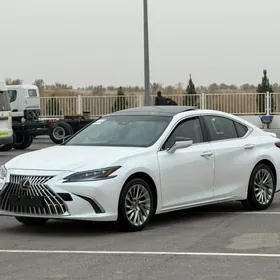 Lexus ES 350 2025