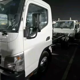 Mitsubishi Canter 2025