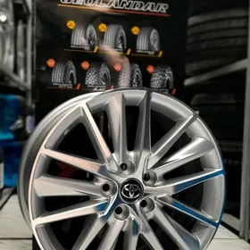 CAMRY 2022  17 LIK DISKA