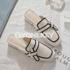 Zenanlar üçin öňi ýapyk şypbyk