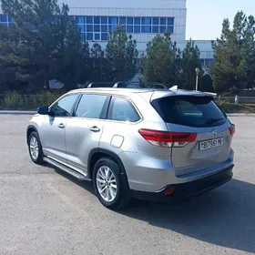 Toyota Highlander 2018